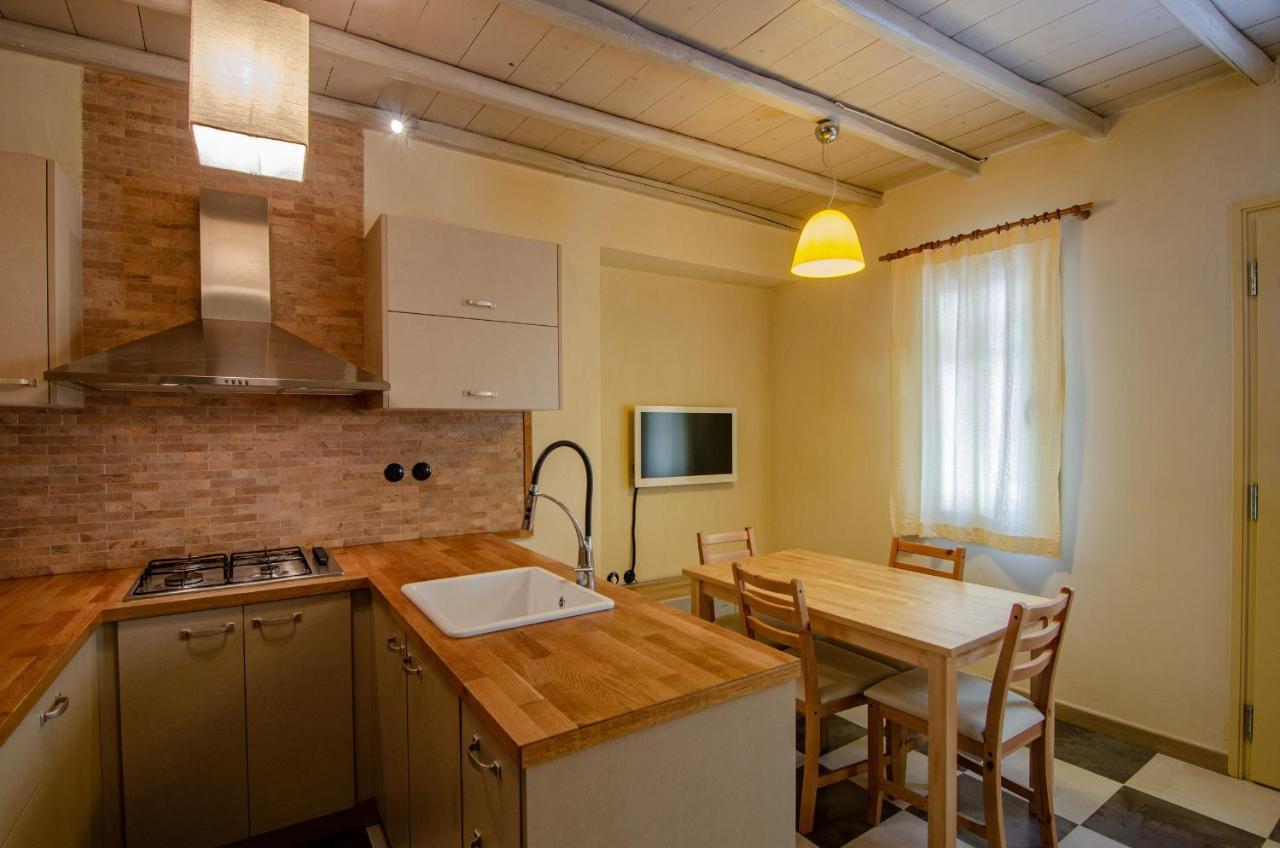 Myyellowhome Ermoupoli Buitenkant foto
