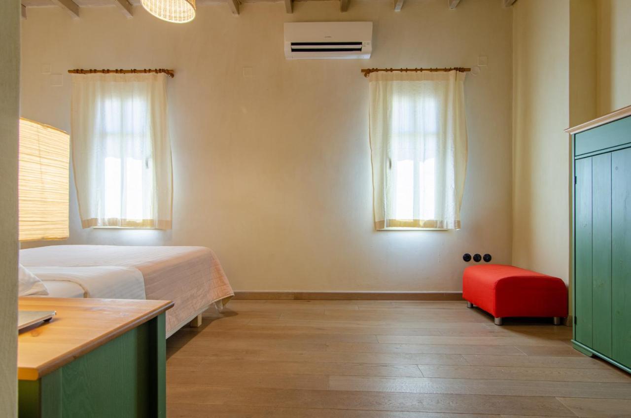 Myyellowhome Ermoupoli Buitenkant foto